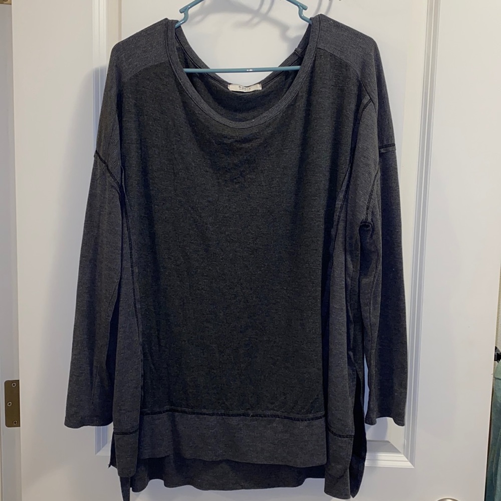 Women’s light weight sweater